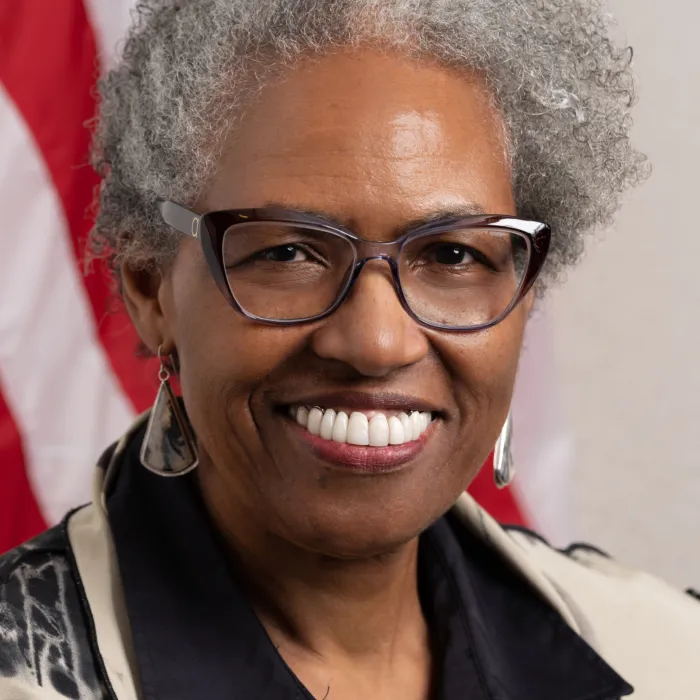 Joyce Barr