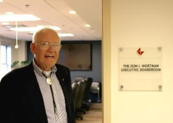 Academy Honors Don Wortman