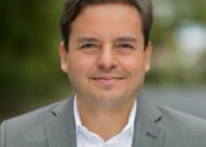 Meet our Fellows: David Medina ('16)