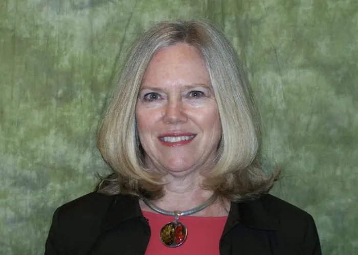 Meet Our Fellows: Elizabeth Kellar
